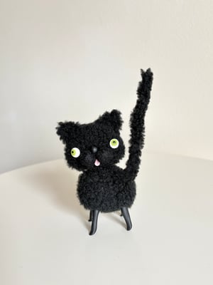 Image of Wooly Bully Cat in Black Boucle