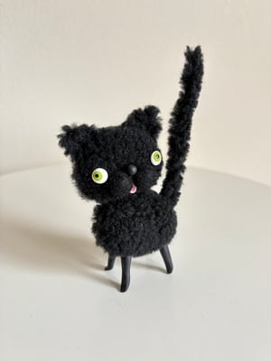Image of Wooly Bully Cat in Black Boucle