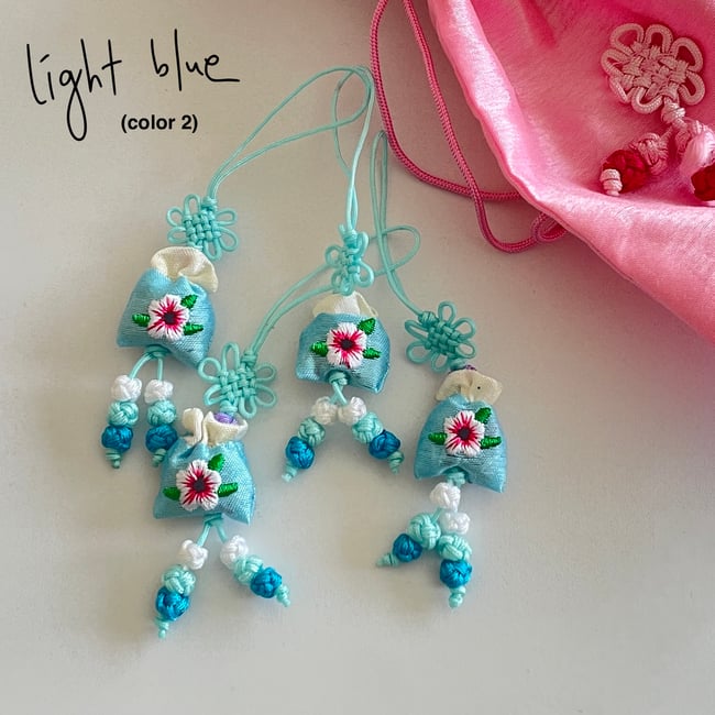 'flower pouch' korean traditional norigae charm