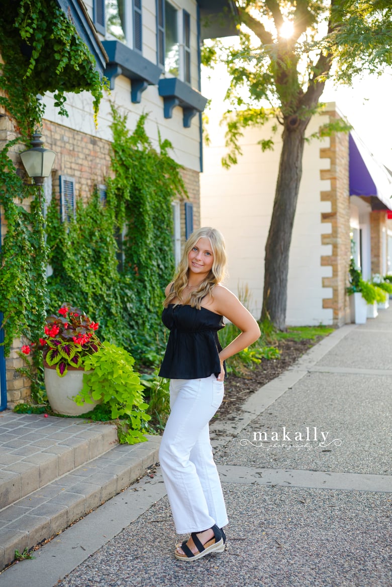 Image of  FLASH  BLACK FRIDAY/SMALL BUSINESS/CYBER MONDAY SALE-Senior Packages!