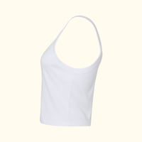 Image 4 of Pretty girls listen to