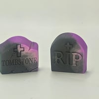 Image 1 of Tombstone set black purple