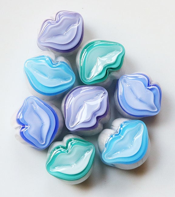 Winterblues (and Purples and Greens) Smooches - 8 beads, dahling