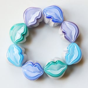 Winterblues (and Purples and Greens) Smooches - 8 beads, dahling