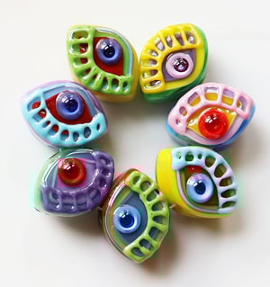 Making Eyes - 7 not-TOO-observant beads