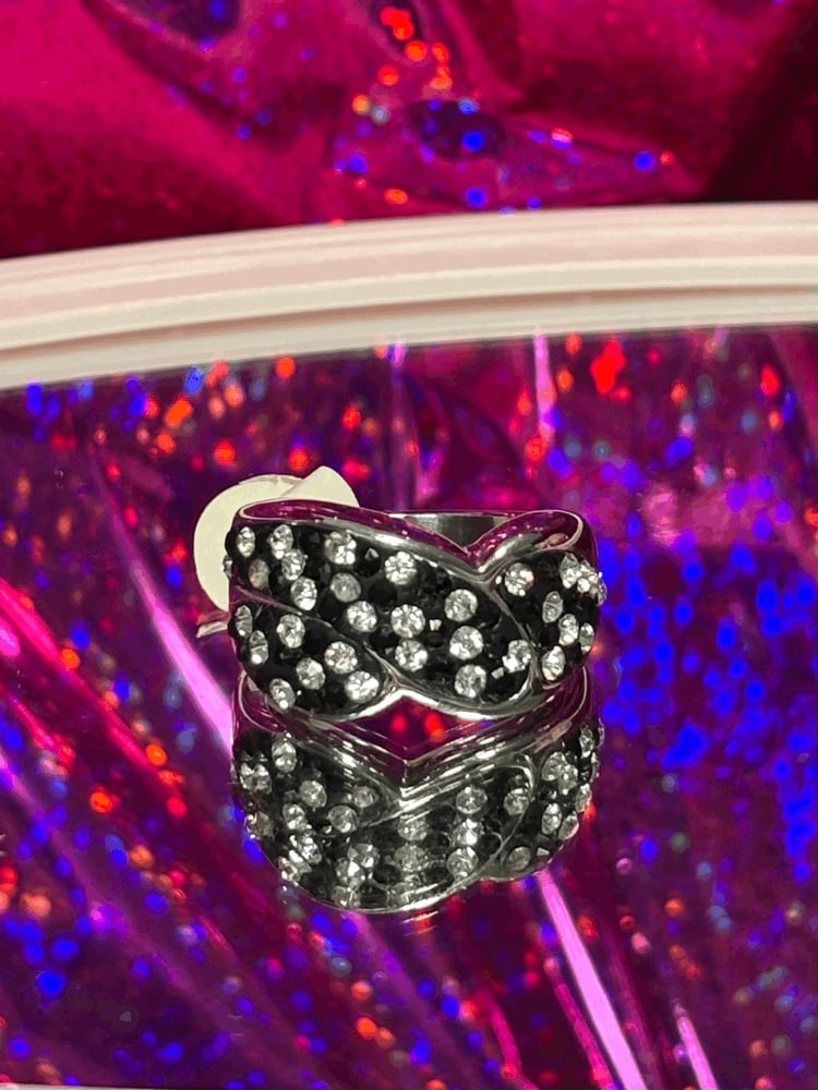 Image of Moonlight Blossom Ring / Anillo Flor de Luna 