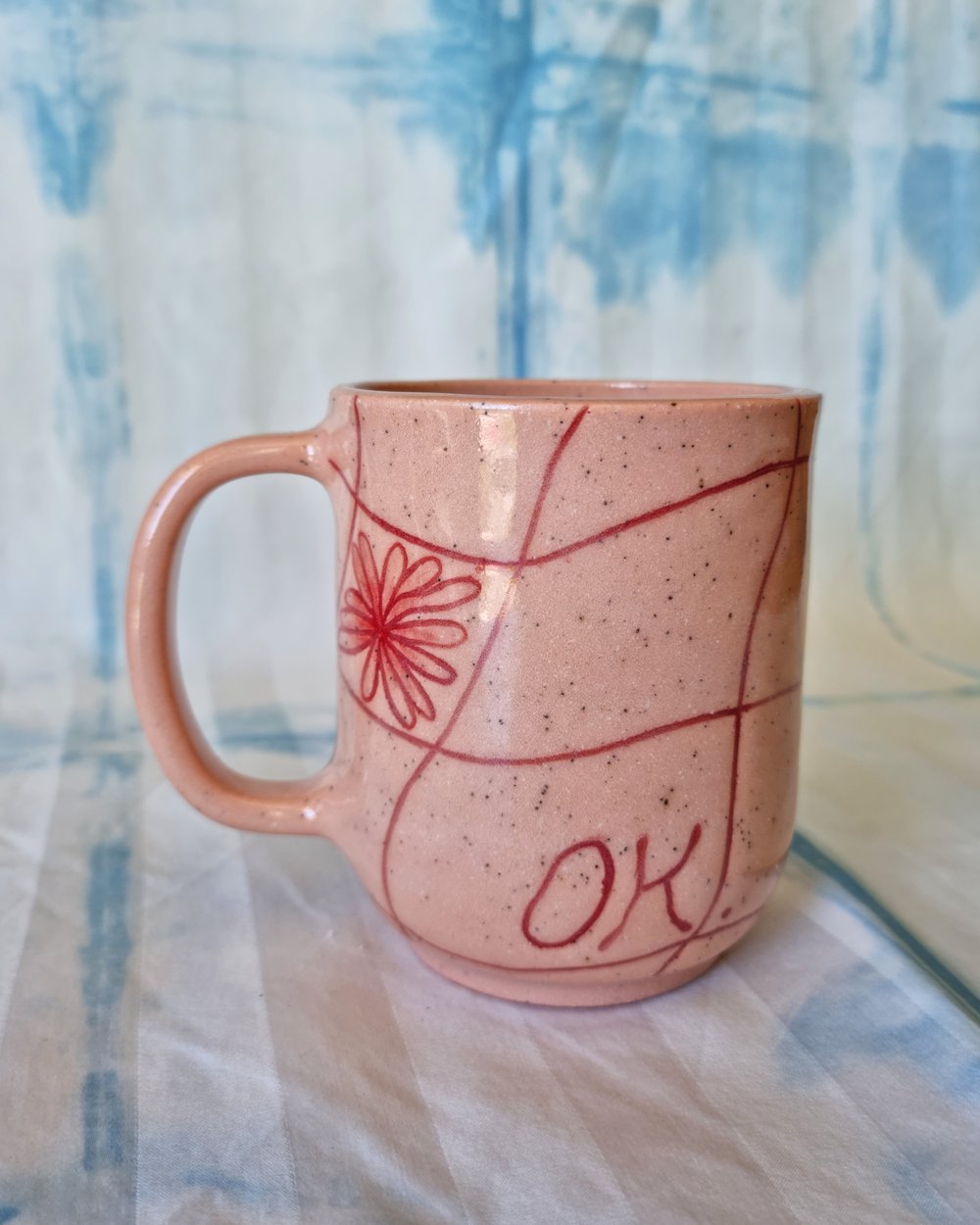 Image of MUG ~ wobbly grid