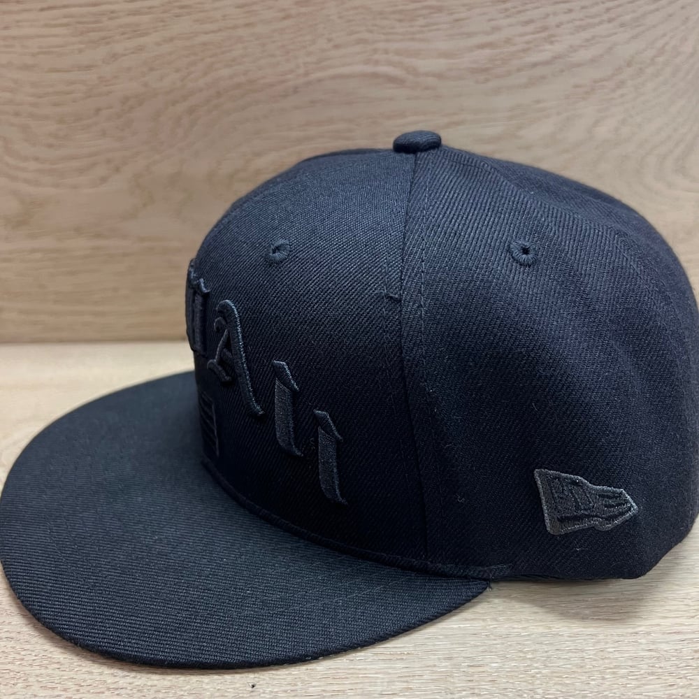 Image of Hawaii Au ALL BLACK SnapBack
