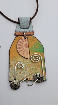Image 2 of silver wire pendant 