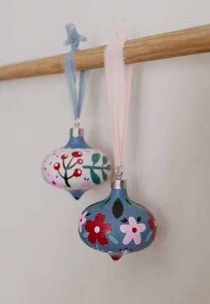 Image of ADORNOS DE NAVIDAD PINTADOS A MANO -2