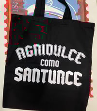 Image 2 of ‘Agridulce como Santurce’ (Camisa y Bolso tote bag)