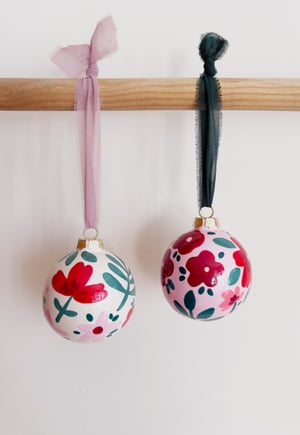 Image of ADORNOS DE NAVIDAD PINTADOS A MANO - 6