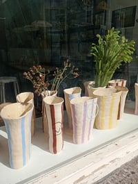 Image 4 of Vase transat jaune