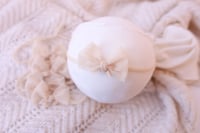 Image 4 of Warm butter bow