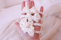 Image 2 of Milk velvet bow 