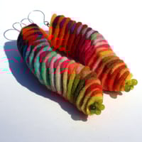 Image 1 of Interpolated Undulation earrings (lime drops)