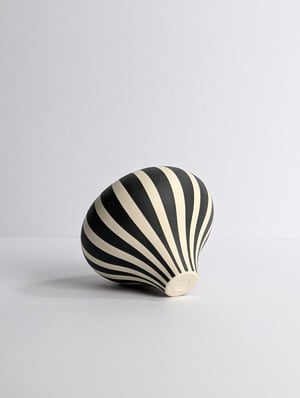 Image of Midi Black & White Humbug Vessel