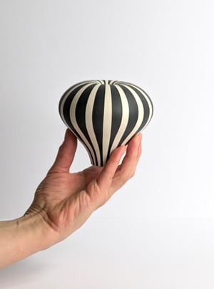 Image of Midi Black & White Humbug Vessel