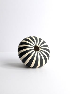 Image of Midi Black & White Humbug Vessel No2