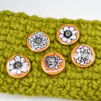 Image 3 of Peepers Button Pack