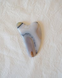 Image 4 of Gua Sha Ágata