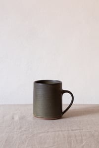 Image 2 of mug / green-black