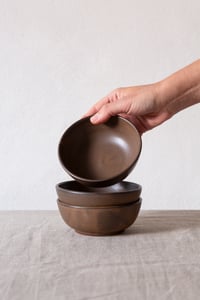 Image 3 of bowl-small / brown