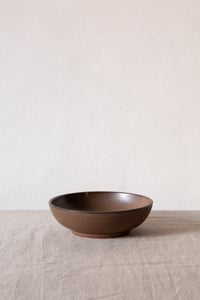 Image 1 of bowl-medium / brown