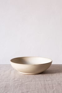 Image 1 of bowl-big / white