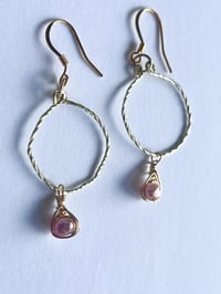 Image 4 of twisted gold wire and pink freshwater pearl hoop earrings
