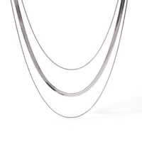 VIVIENNE LAYERED NECKLACE