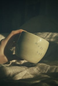 Image 2 of mug // muss los