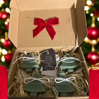 Image 2 of Green Christmas Tree Melt Box (Set of 4)