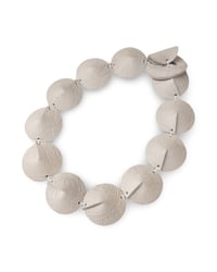 Image 2 of Collana scultura, artigianale, in pelle, modello: TORTOISE