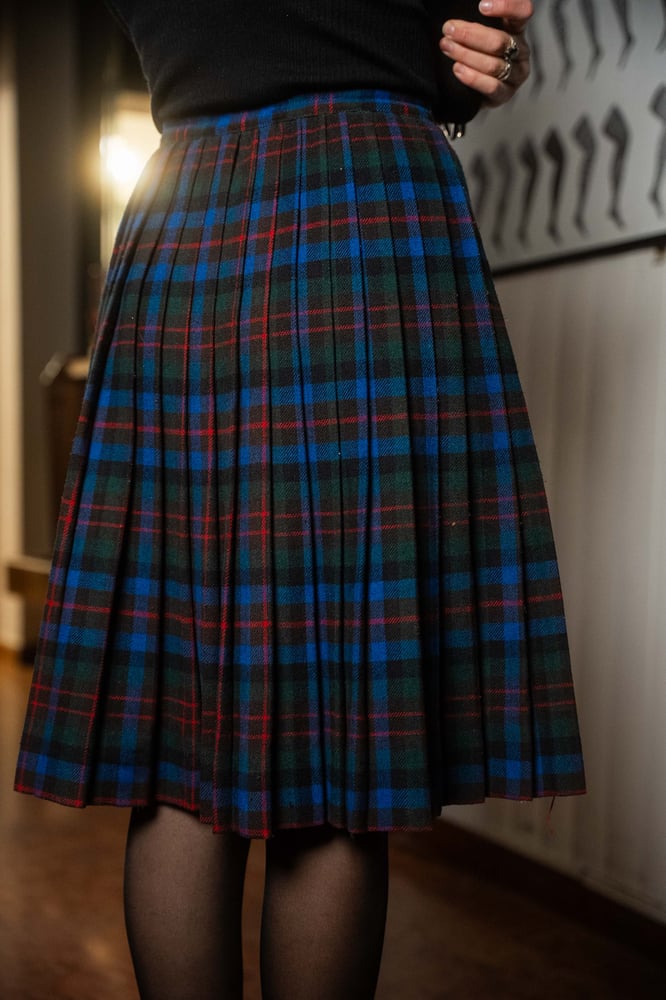 Image of Gonna a pieghe Pennyblack