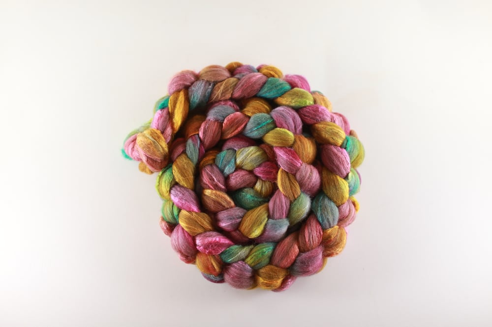 Image of (Club members only) October Fiber Club 💛 Pojagi 💛 Mixed Merino + Silk