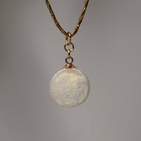 Image 1 of Pendentif - La Divinité