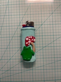 Froggy Shroom Lighter Holder