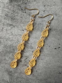 Image 5 of 'Wai Droplets' in Gold