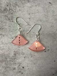 Image 1 of 'Pepi Fantail' in Rose Gold