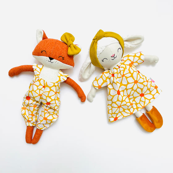 Image of • e l d a • j u l k a • 