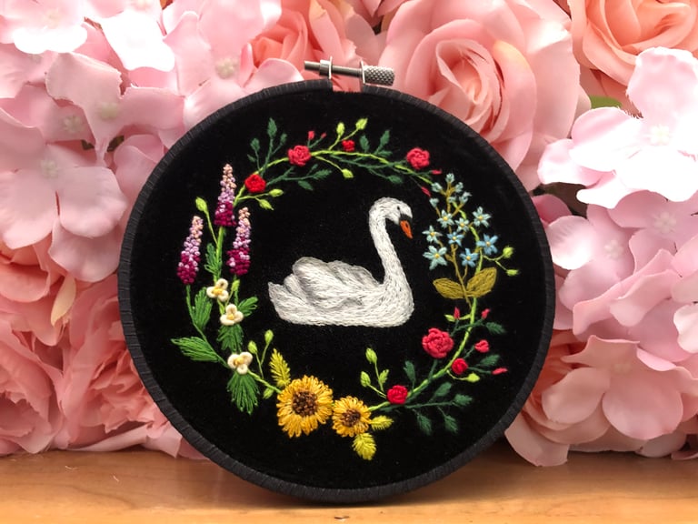 Swan Wreath