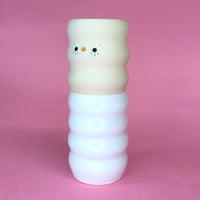 Image 3 of Hot-vase 3