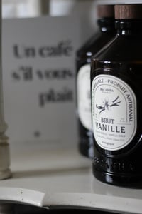 Image 3 of UN CAFE S'IL VOUS PLAÎT