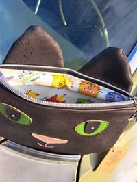 Image 4 of Black Cat Cork Zipper Pouch Bag