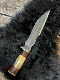 Image 2 of 512 layer Damascus blade knife