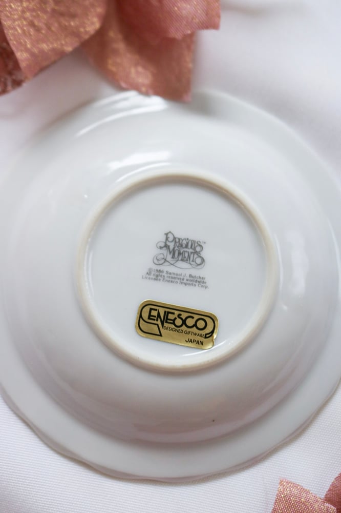 Image of Vintage 1986 Precious Moment Spring Style Ring Dish 