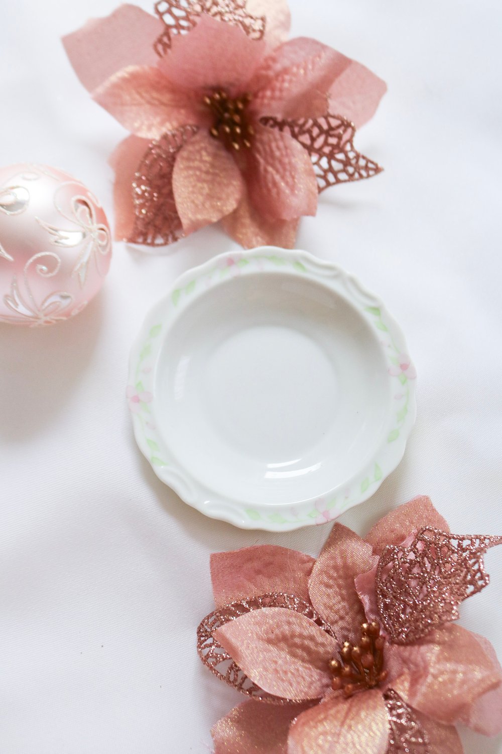 Vintage 1986 Precious Moment Spring Style Ring Dish 
