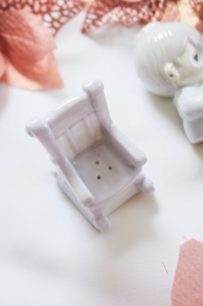 Image of Vintage 80s Precious Moments The Pur-Fect Grandma Salt and Pepper Shaker 