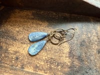 Image 7 of Brass Blue Kyanite stone earrings / n14
